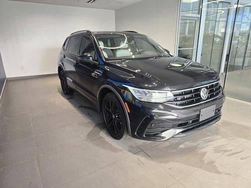 2022 Volkswagen Tiguan 2.0T SE R-Line Black
