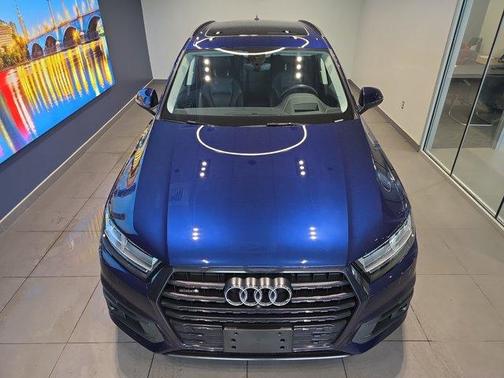 Navarra Blue Metallic 2019 Audi Q7 55 Prestige