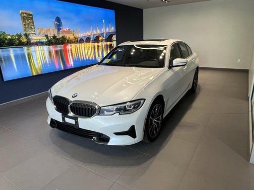 2022 BMW 330 i xDrive