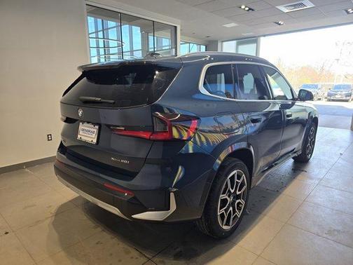 Night 2026 BMW X1 xDrive28i