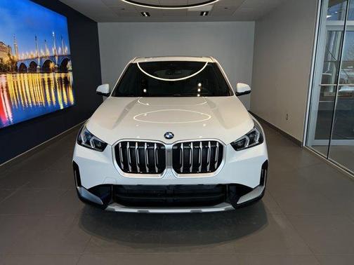 Alpine White 2026 BMW X1 xDrive28i