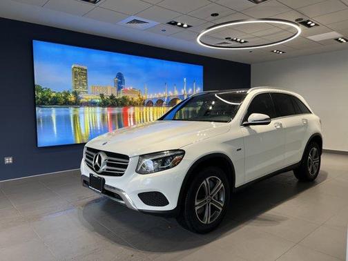 2019 Mercedes-Benz GLC 350e Base 4MATIC