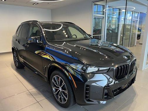 2025 BMW X5 M60i