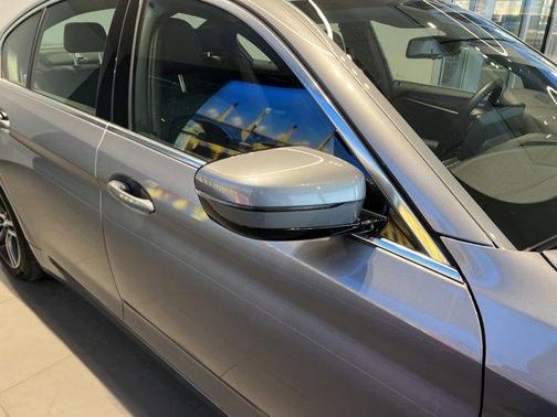 2023 BMW 530 i xDrive