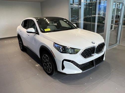 2025 BMW X2 xDrive28i