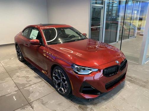 2025 BMW 230 i xDrive