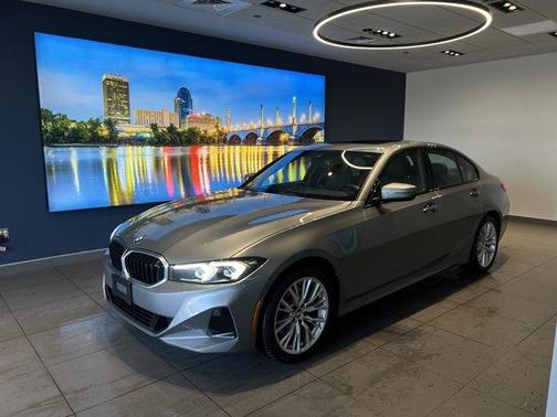2023 BMW 330 i xDrive