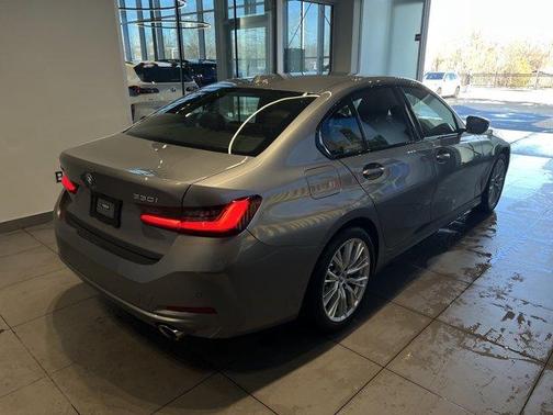 2023 BMW 330 i xDrive