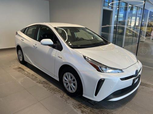 2021 Toyota Prius LE