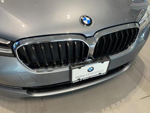 2022 BMW 530 i xDrive