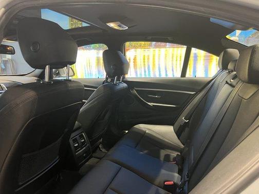 2017 BMW 330 i xDrive