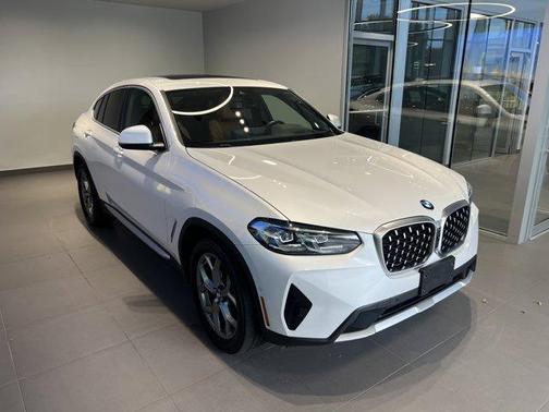 2023 BMW X4 xDrive30i