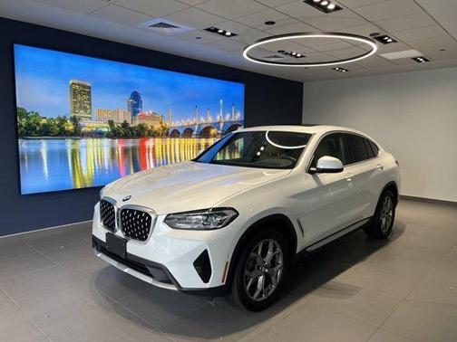2023 BMW X4 xDrive30i