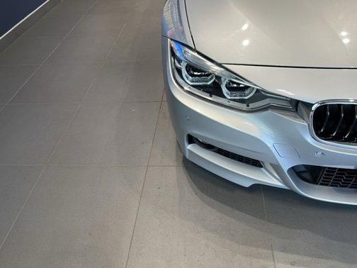 2018 BMW 330e iPerformance