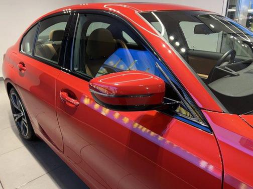 2023 BMW 330 i xDrive