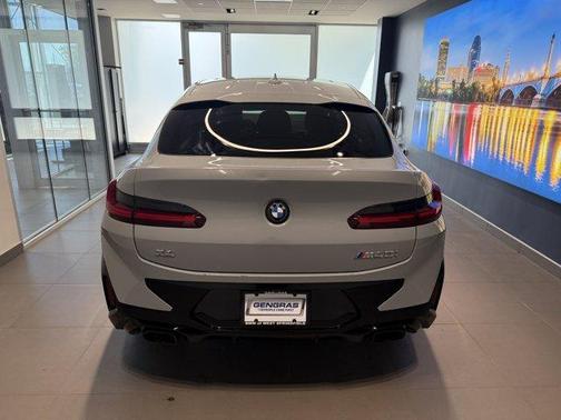 Gray Metallic 2024 BMW X4 M40i