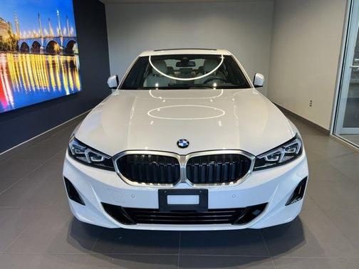 2023 BMW 330 i xDrive