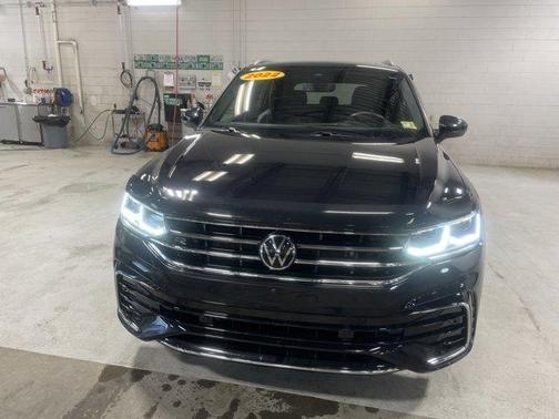 2022 Volkswagen Tiguan 2.0T SEL R-Line