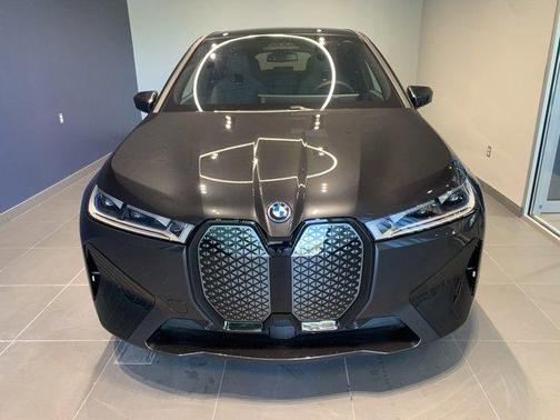 2025 BMW iX M60
