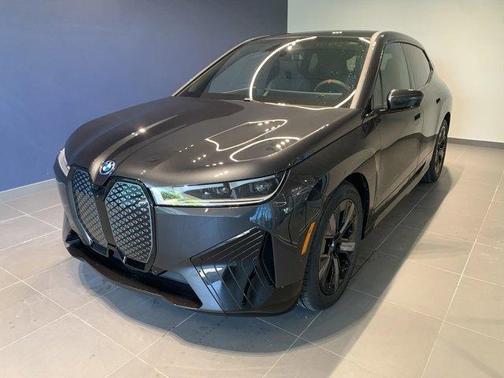 2025 BMW iX M60
