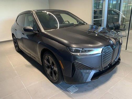 2025 BMW iX M60