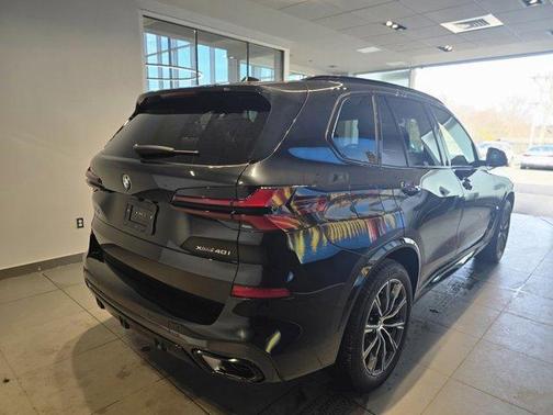 Black Sapphire Metallic 2026 BMW X5 xDrive40i