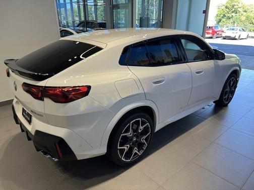 2024 BMW X2 M35i
