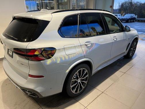 2026 BMW X5 PHEV xDrive50e