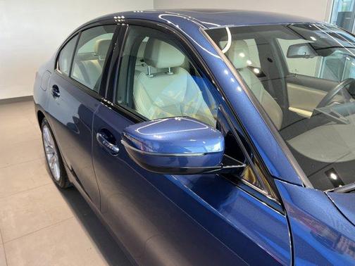 Phytonic Blue Metallic 2023 BMW 330 i xDrive