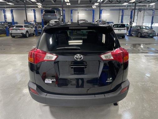 2014 Toyota RAV4 LE