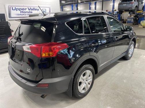 2014 Toyota RAV4 LE