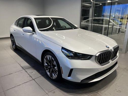 2024 BMW 530 i xDrive