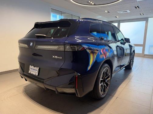Tanzanite Blue II Metallic 2027 BMW X5