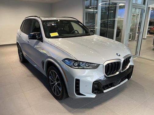 2024 BMW X5 M60i