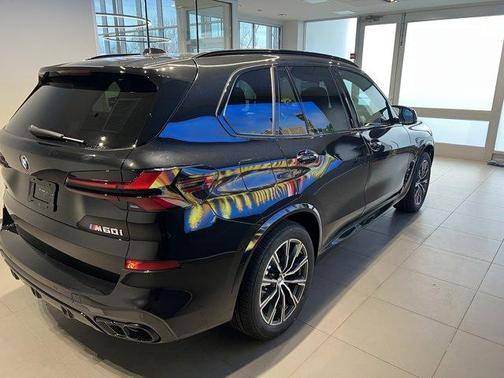 2026 BMW X5 M60i