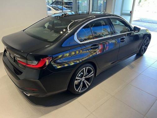 2024 BMW 330 i xDrive