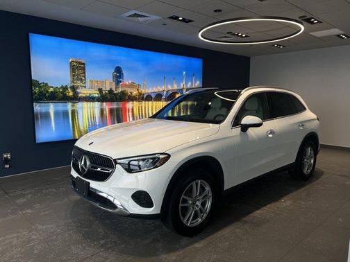 2023 Mercedes-Benz GLC 300 Base 4MATIC