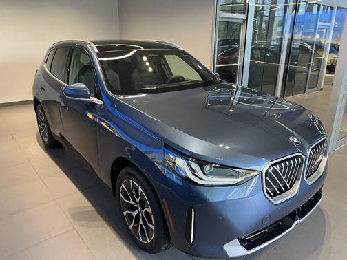 Arctic Race Blue Metallic 2026 BMW X3 30 xDrive