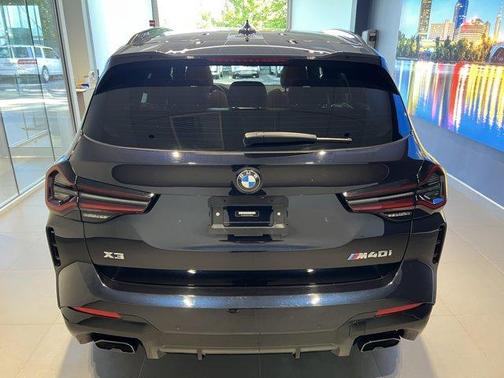 2023 BMW X3 M40i