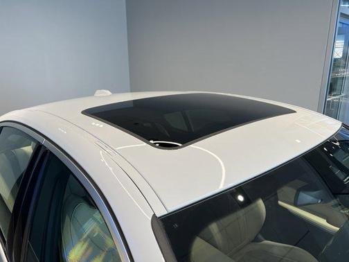 2026 BMW 330 I XDrive NA