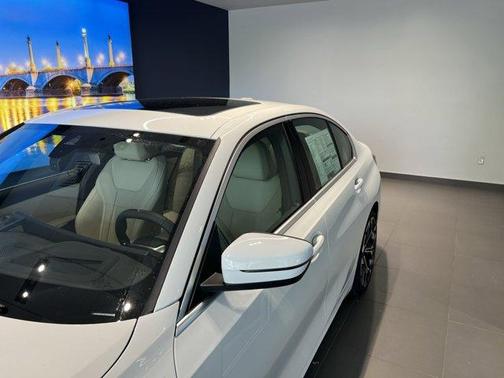 2025 BMW 330 i xDrive