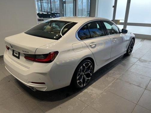 2025 BMW 330 i xDrive