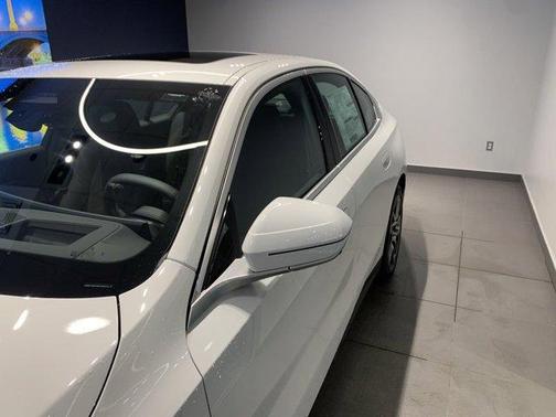 2025 BMW i5 xDrive40