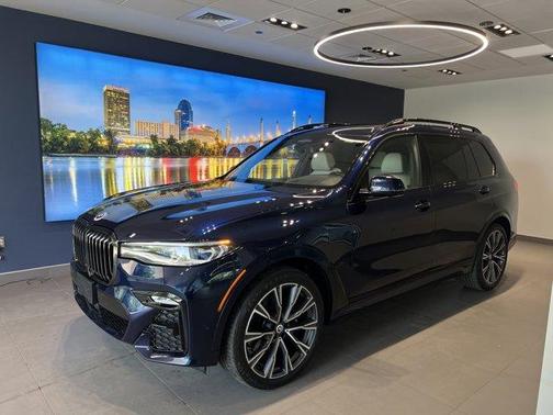 Tanzanite Blue II Metallic 2022 BMW X7 M50i