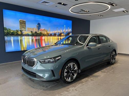 2024 BMW 540 i xDrive
