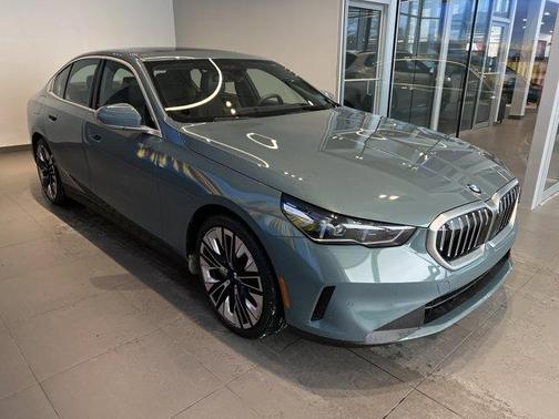 2024 BMW 540 i xDrive