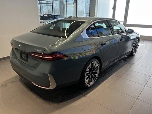 2024 BMW 540 i xDrive