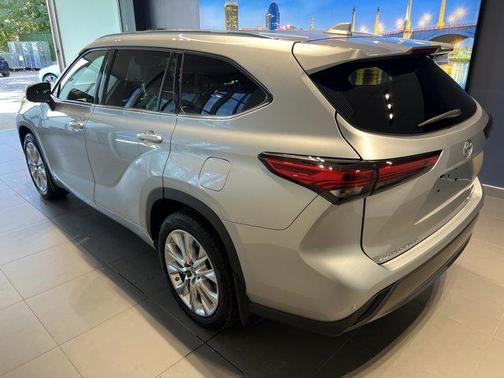 2021 Toyota Highlander Limited