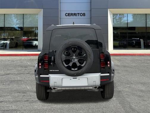 2025 Land Rover Defender 110 P400 S