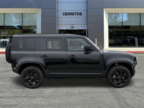 2025 Land Rover Defender 110 P400 S